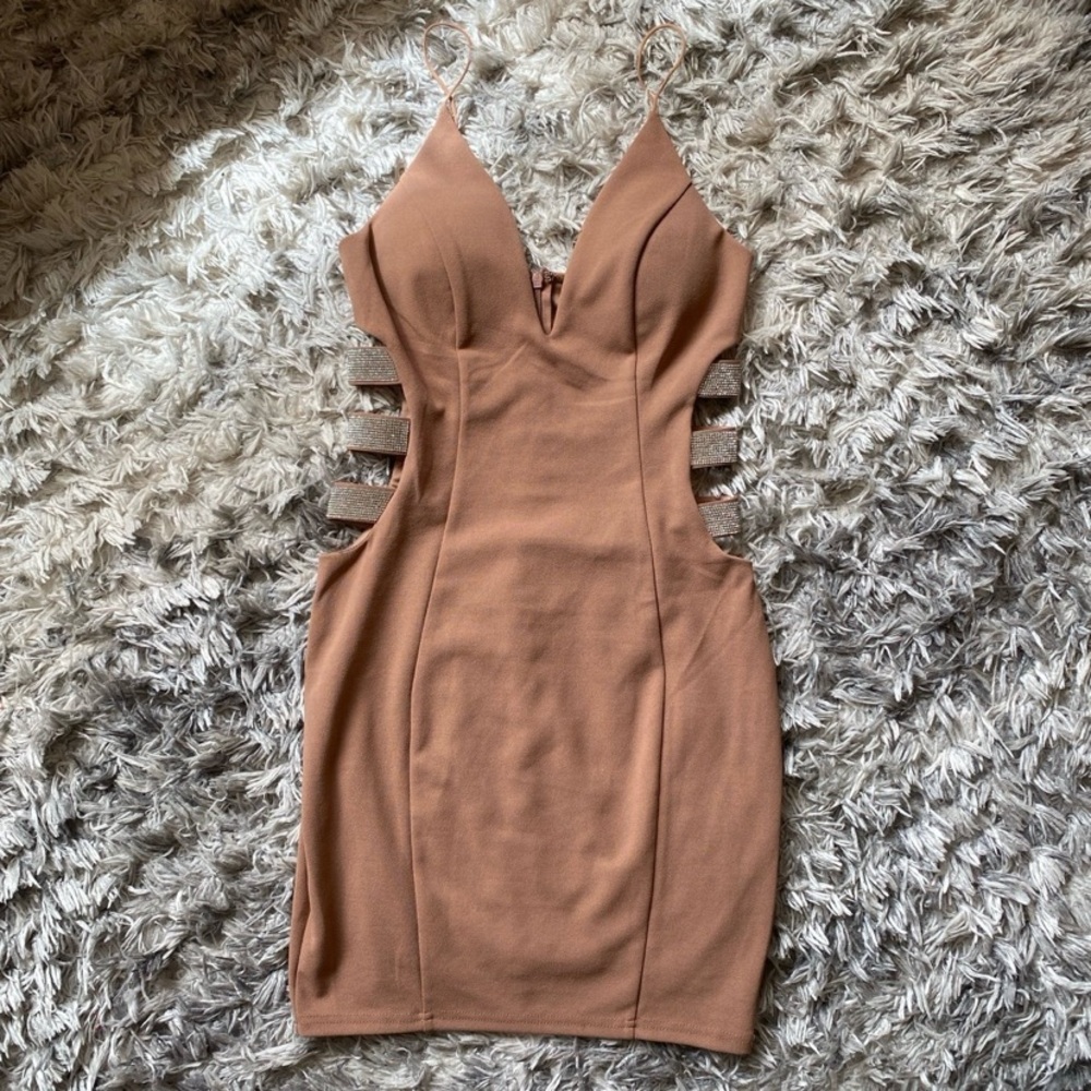 Windsor Nude Rhinestone Formal Bodycon Dress